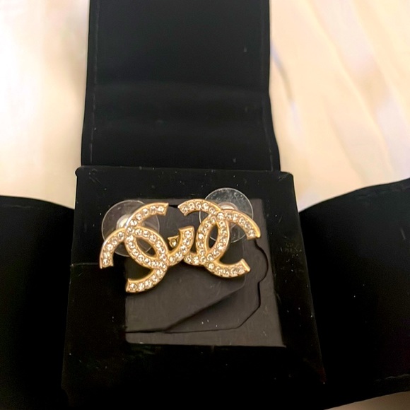 CHANEL Jewelry Chanel Cc Gold Tone Earrings Brand New With Box